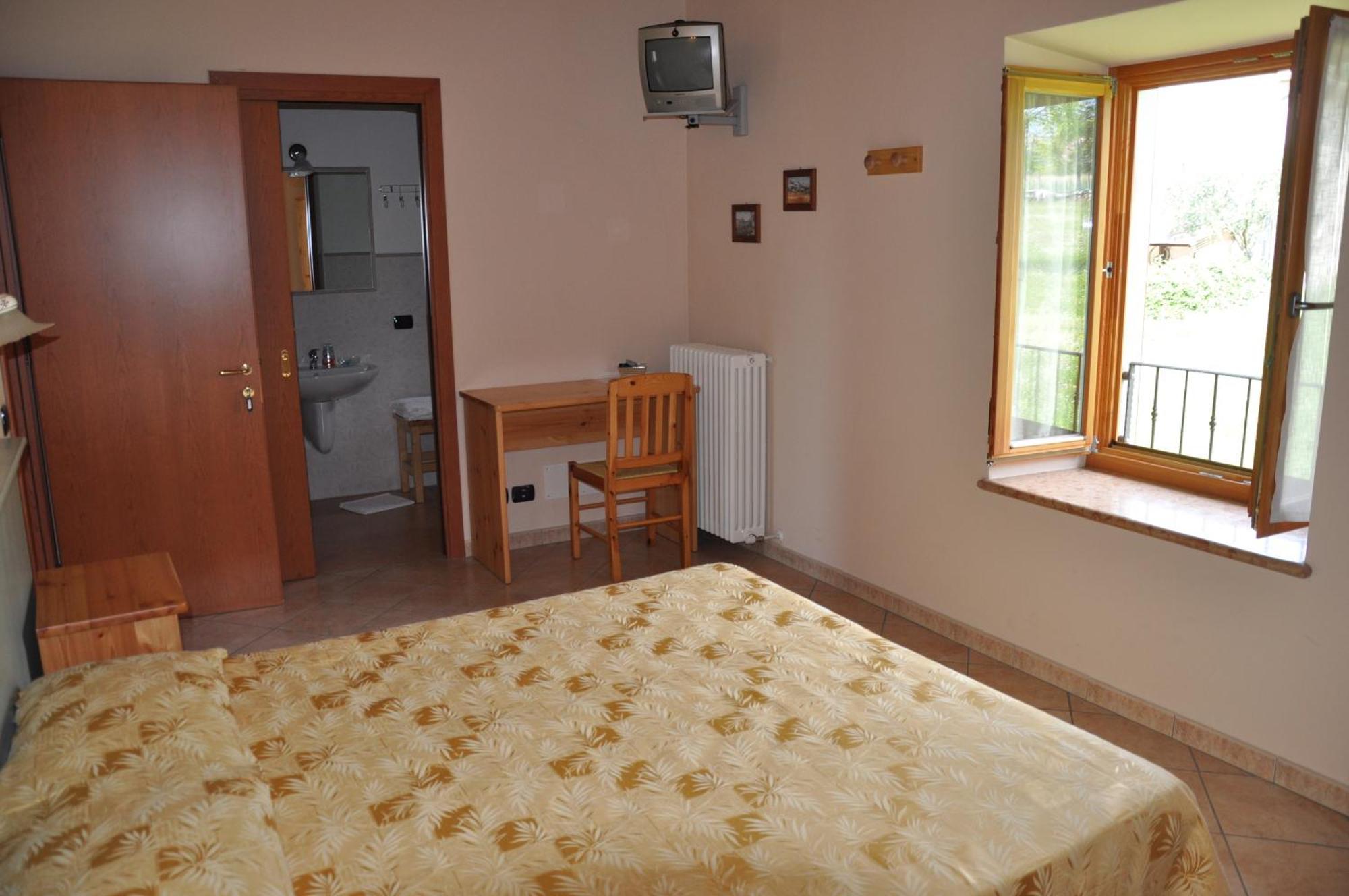 Agriturismo Corte Dei Fiori Caprino Veronese Exterior foto